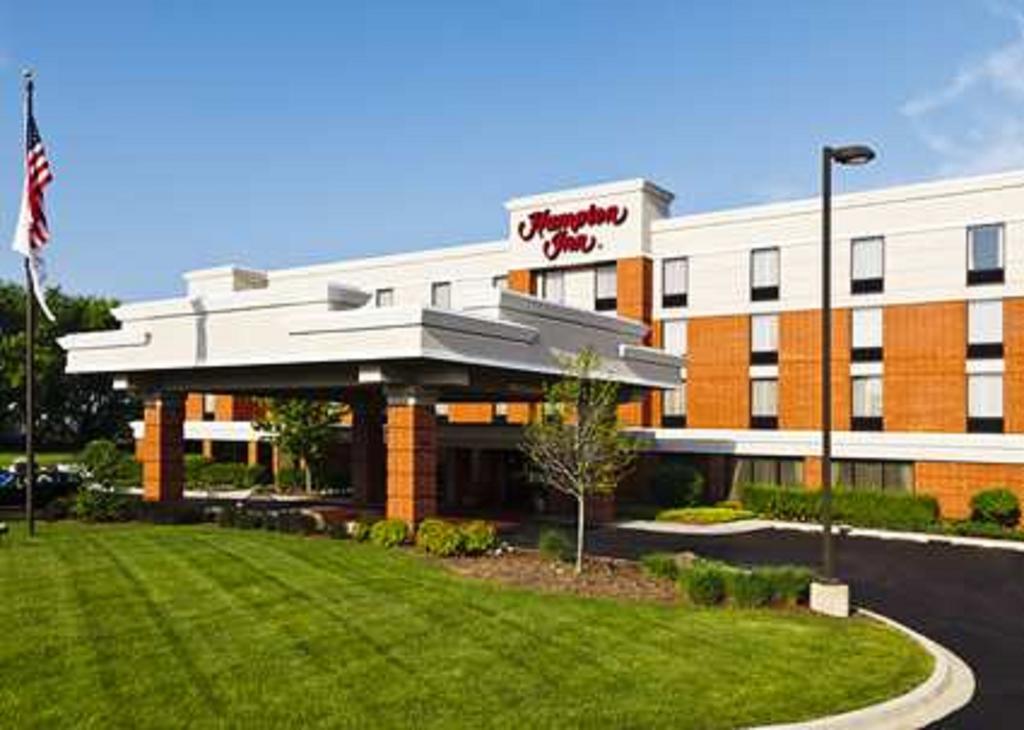 Hampton Inn McHenry - IL