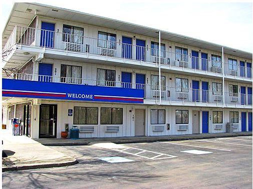 Motel 6 Cleveland East - Macedonia