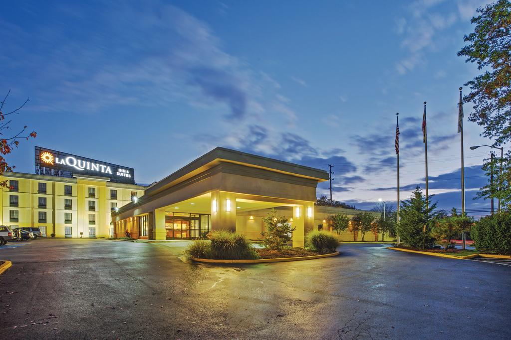 La Quinta Inn and Suites Baltimore South Glen Burnie