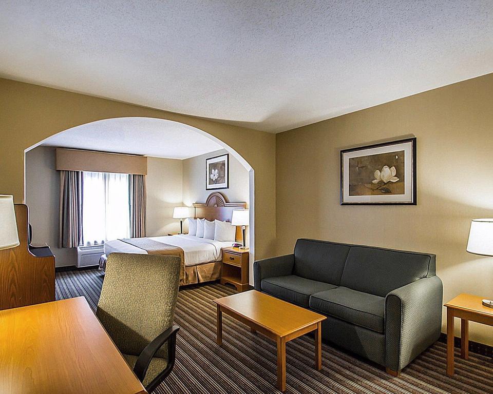 Quality Inn and Suites Fishkill