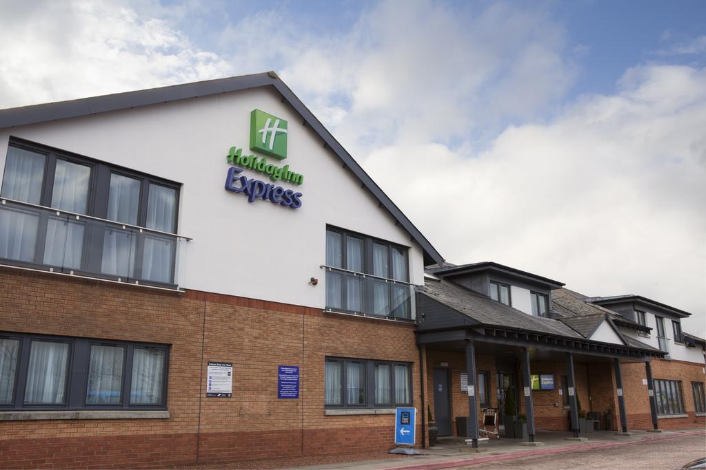 Holiday Inn Express Edinburgh Airport