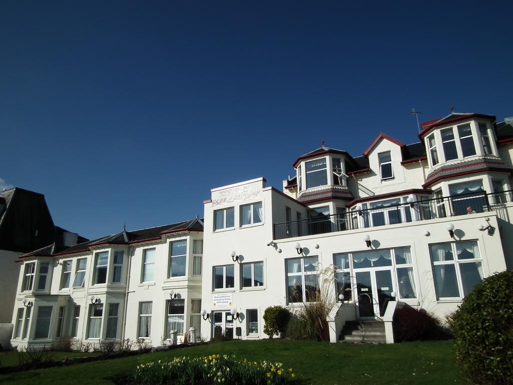 Esplanade Hotel Dunoon