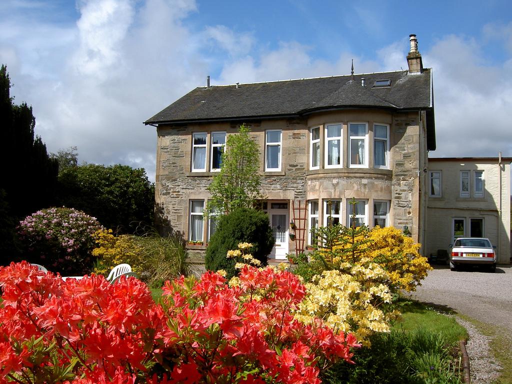 Rosscairn Hotel