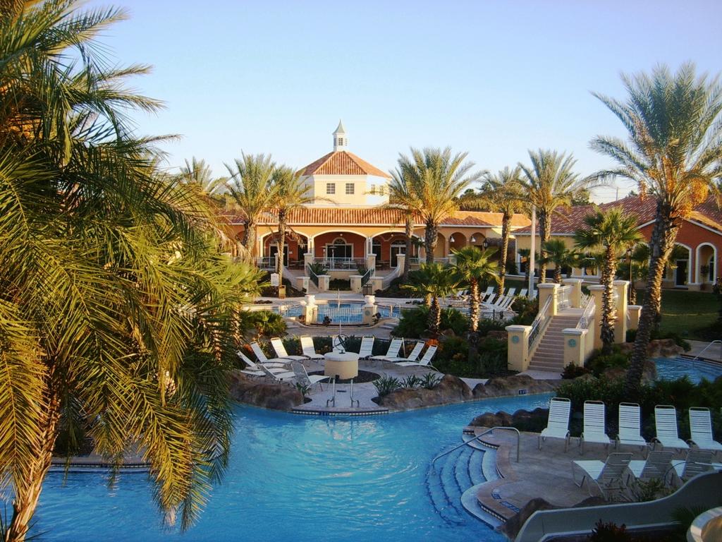 Villas - Regal Palms