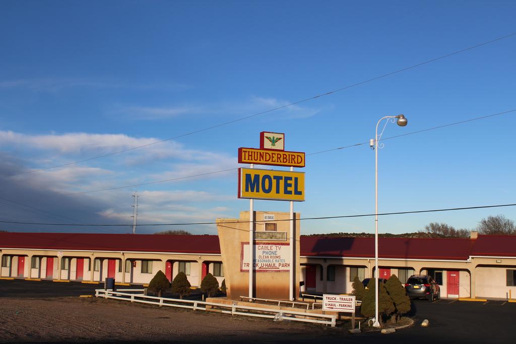 Thunderbird Motel