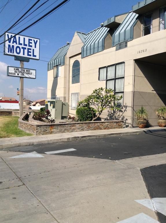 Valley Motel