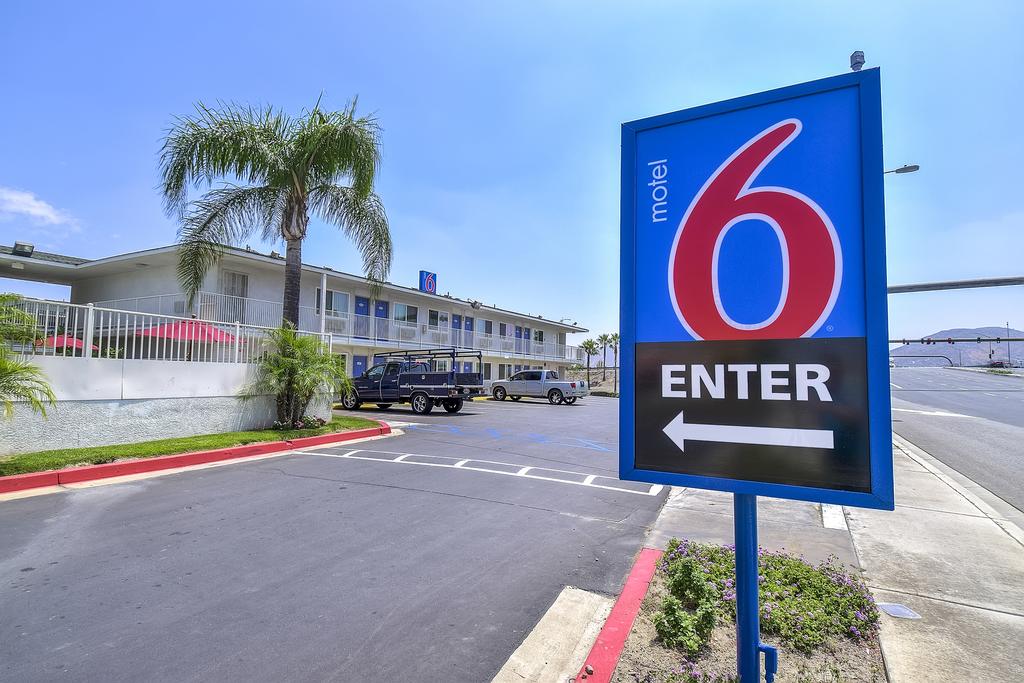 Motel 6 Fontana