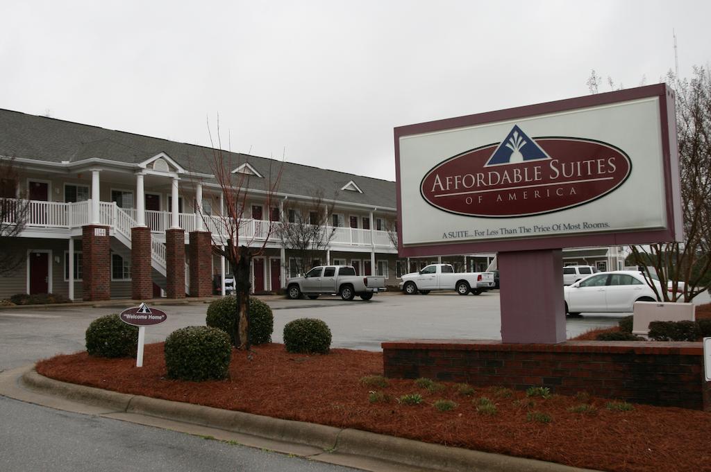 Affordable Suites Rocky Mount