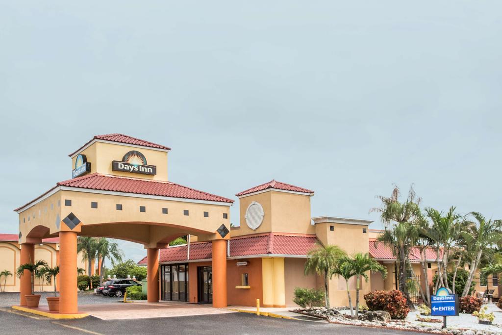 Days Inn Fort Myers South Airport