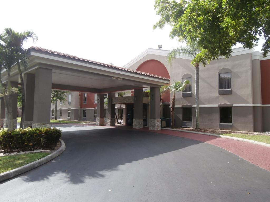 Quality Suites Fort Myers - I-75