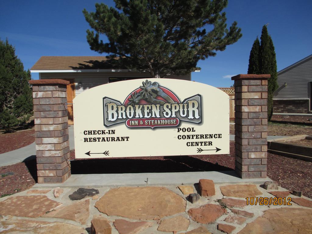 Broken Spur Inn and Steakhouse