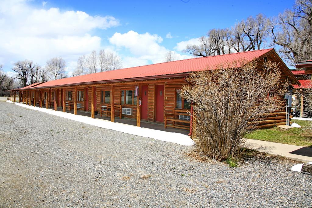 The Longhorn Ranch Lodge and RV Resort