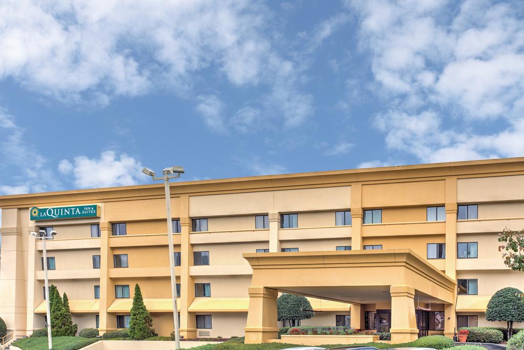 La Quinta Inn and Suites Atlanta Roswell