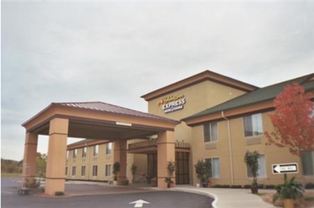 Holiday Inn Express Suites Salamanca