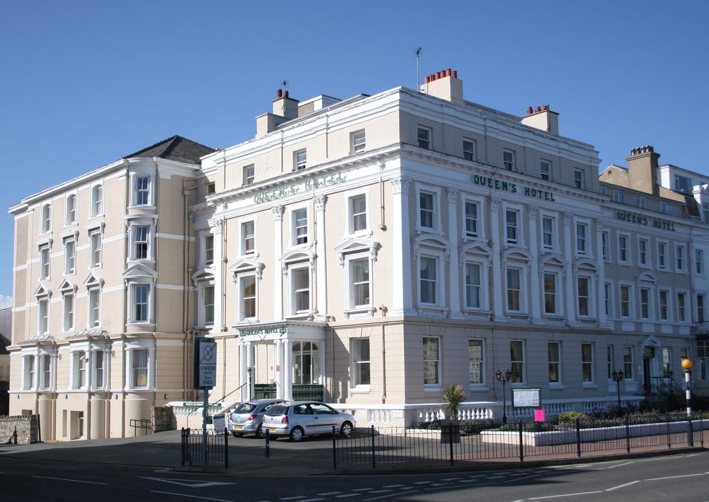 The Queens Hotel