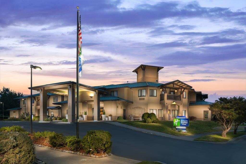 Holiday Inn Exp Mckinleyville