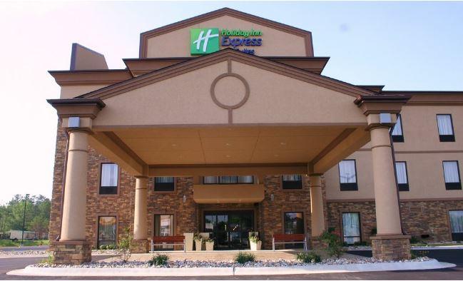 Holiday Inn Express Suites Arkadelphia