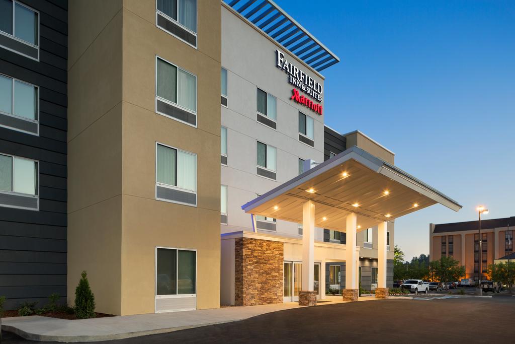 Fairfield Inn and Suites Bristol