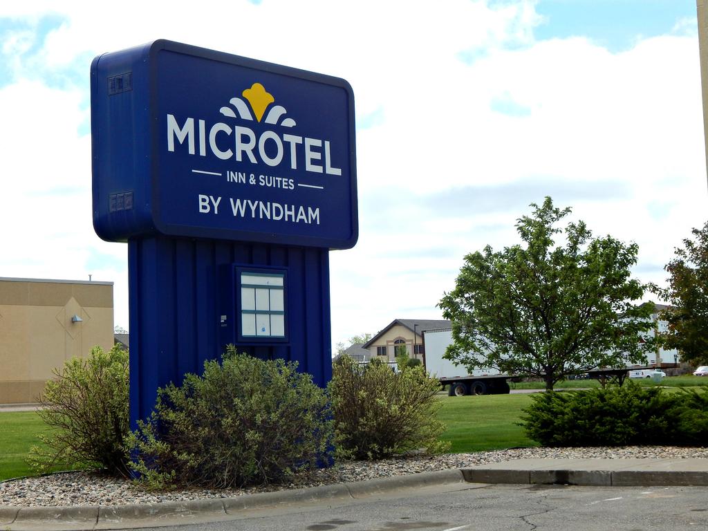 Microtel Inn and Suites by Wyndham Mankato