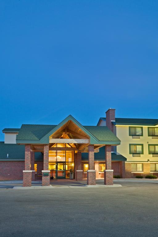 AmericInn Lodge and Suites Lincoln South