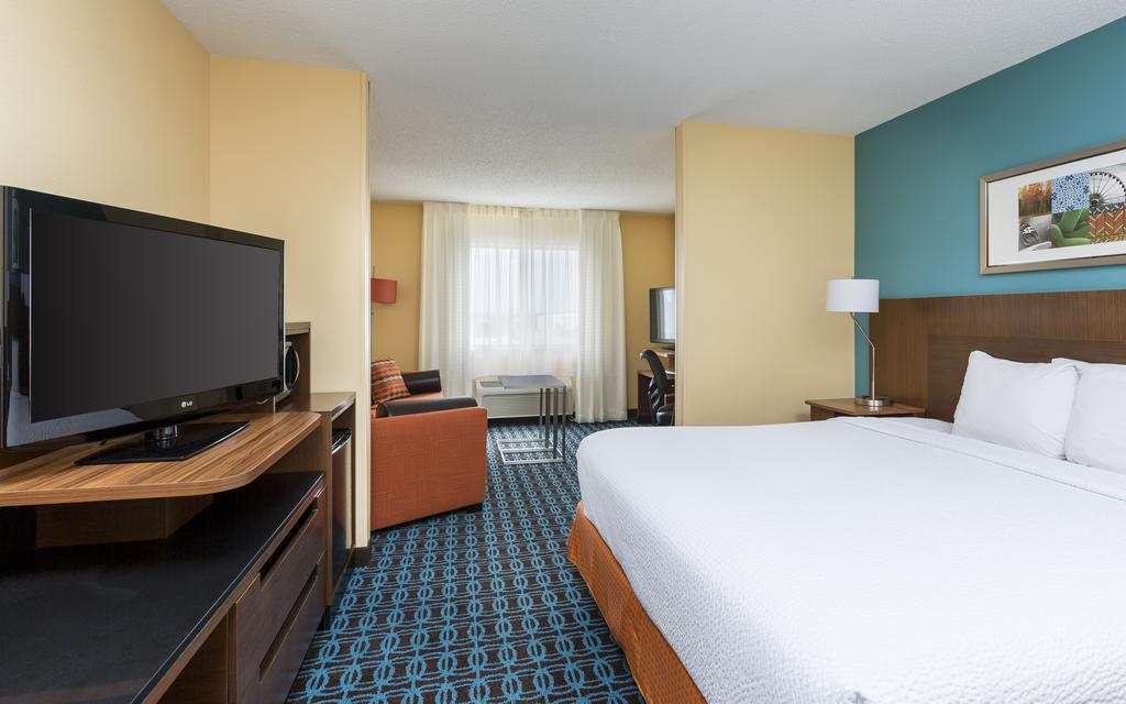 Fairfield Inn and Suites Lincoln