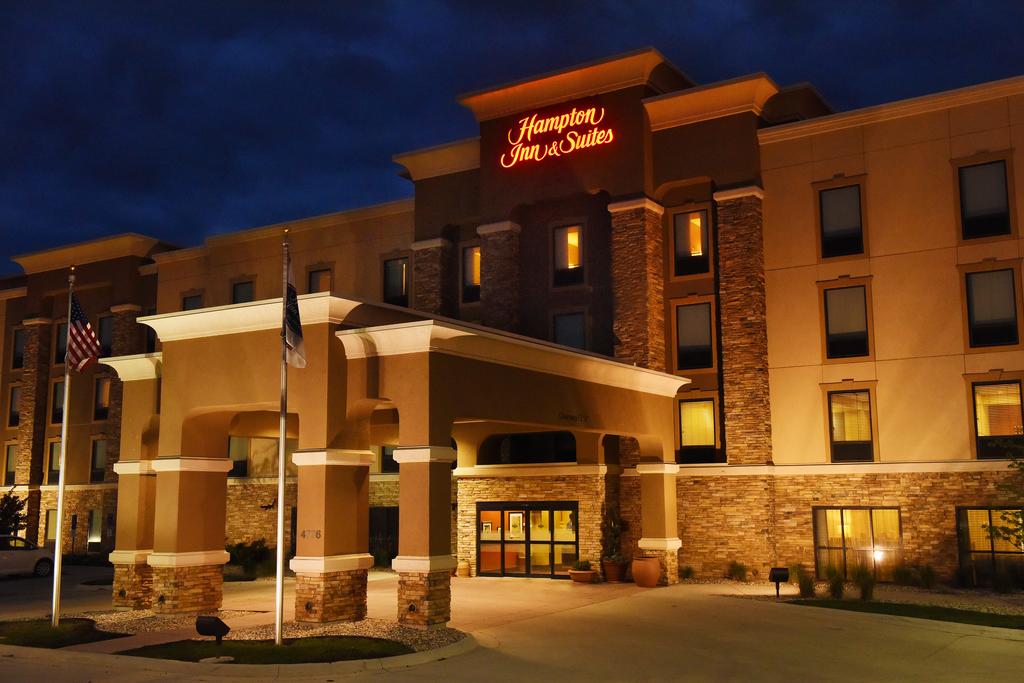 Hampton Inn and Suites Fargo