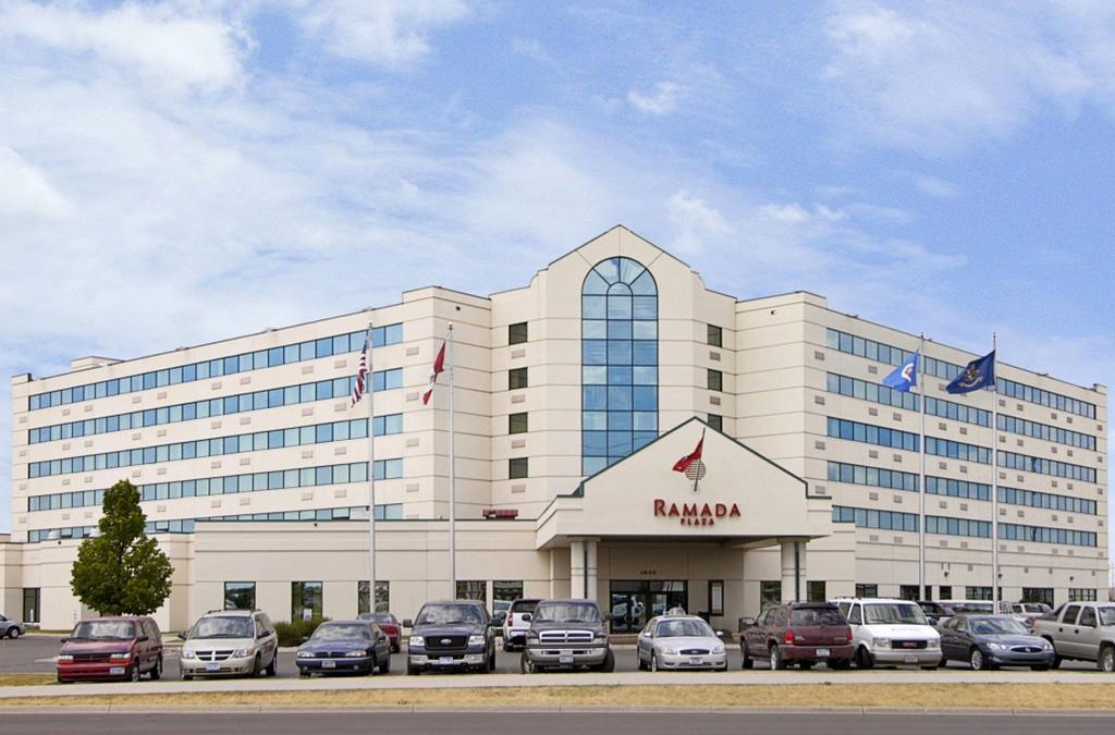 Ramada Plaza and Suites - Fargo