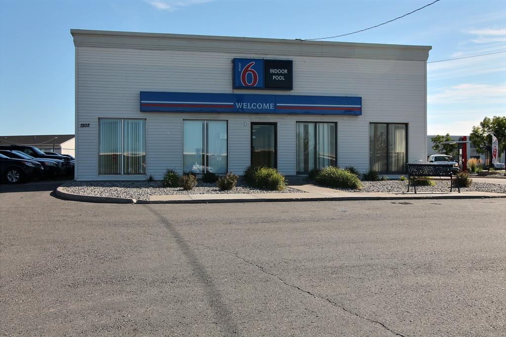 Motel 6 Fargo ND