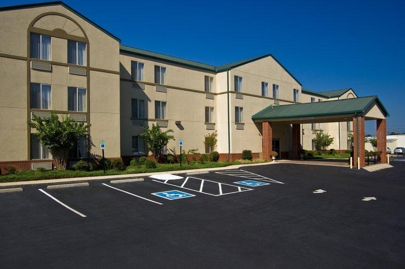 BEST WESTERN PLUS Russellville Hotel and Suites