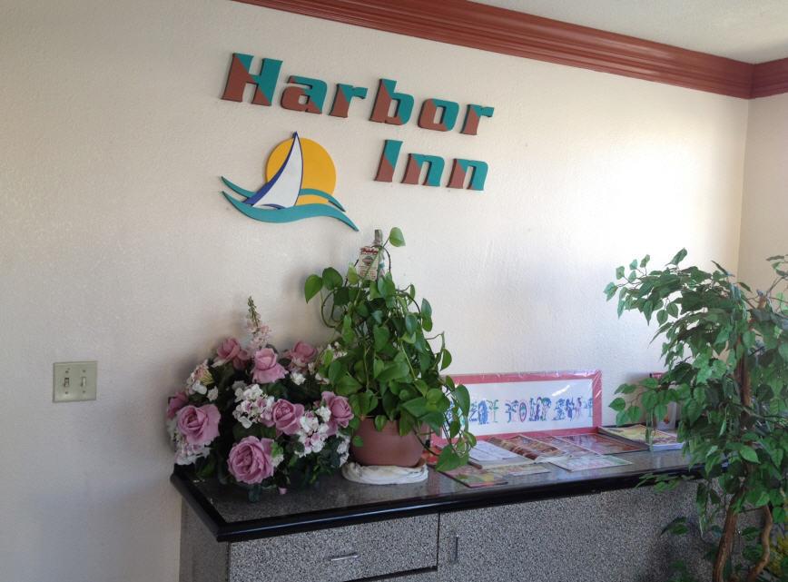 Harbor Inn