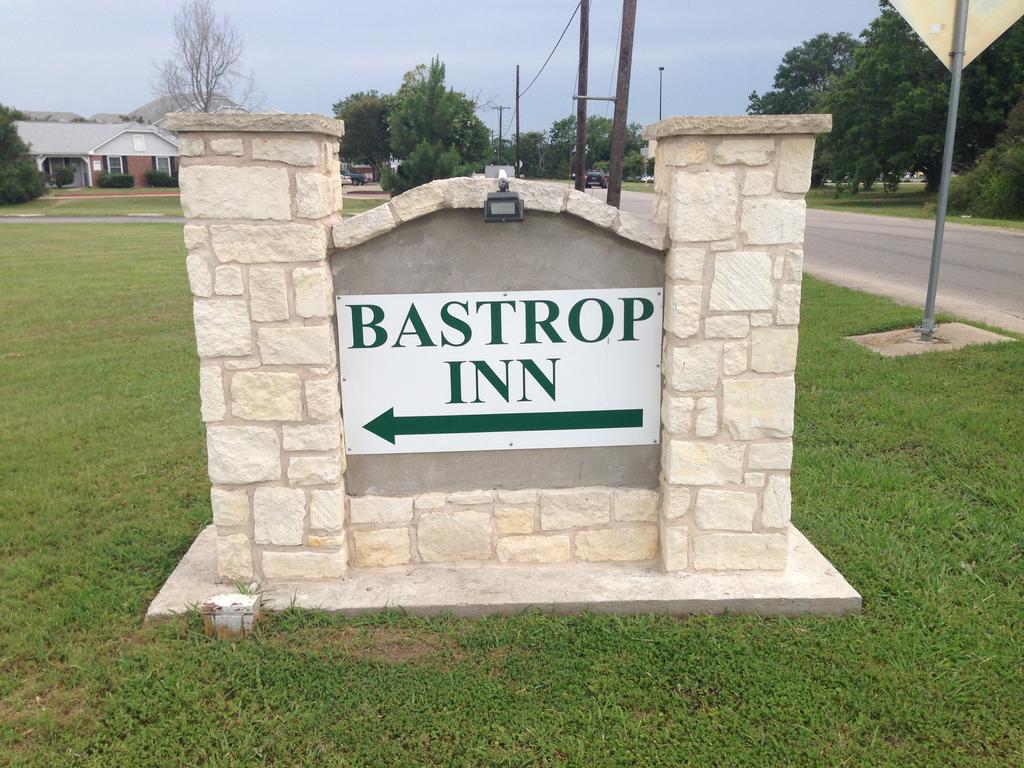 Bastrop Inn