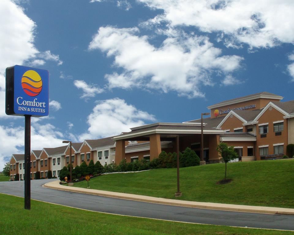 Comfort Inn and Suites North East