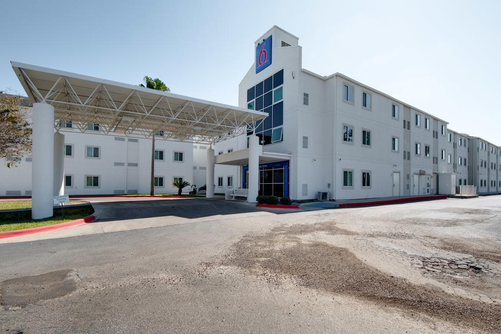 Motel 6 Brownsville