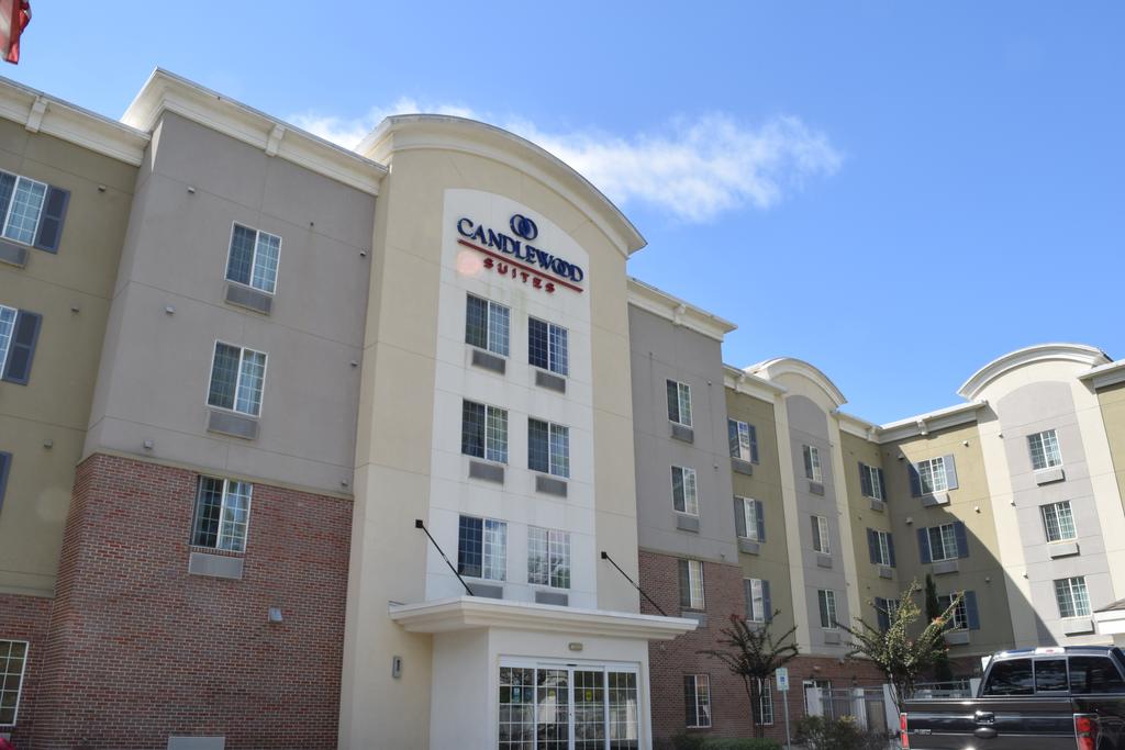 Candlewood Suites The Woodland