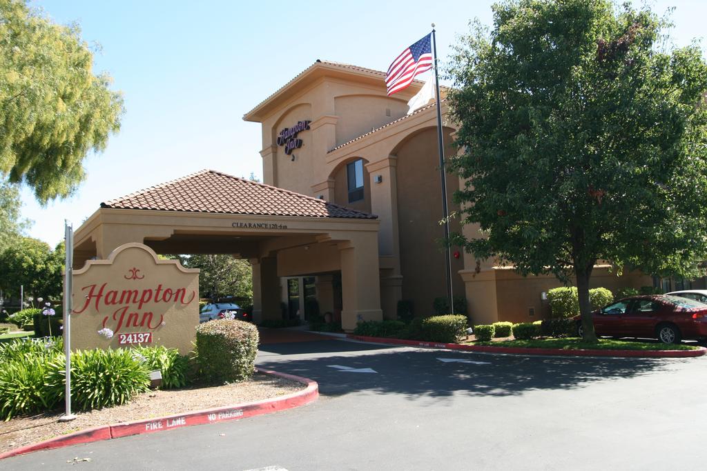 Hampton Inn Oakland-Hayward - CA