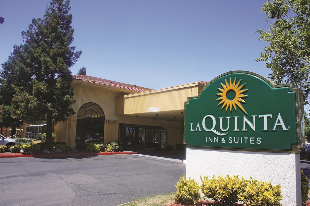 La Quinta Inn and Suites Oakland - Hayward