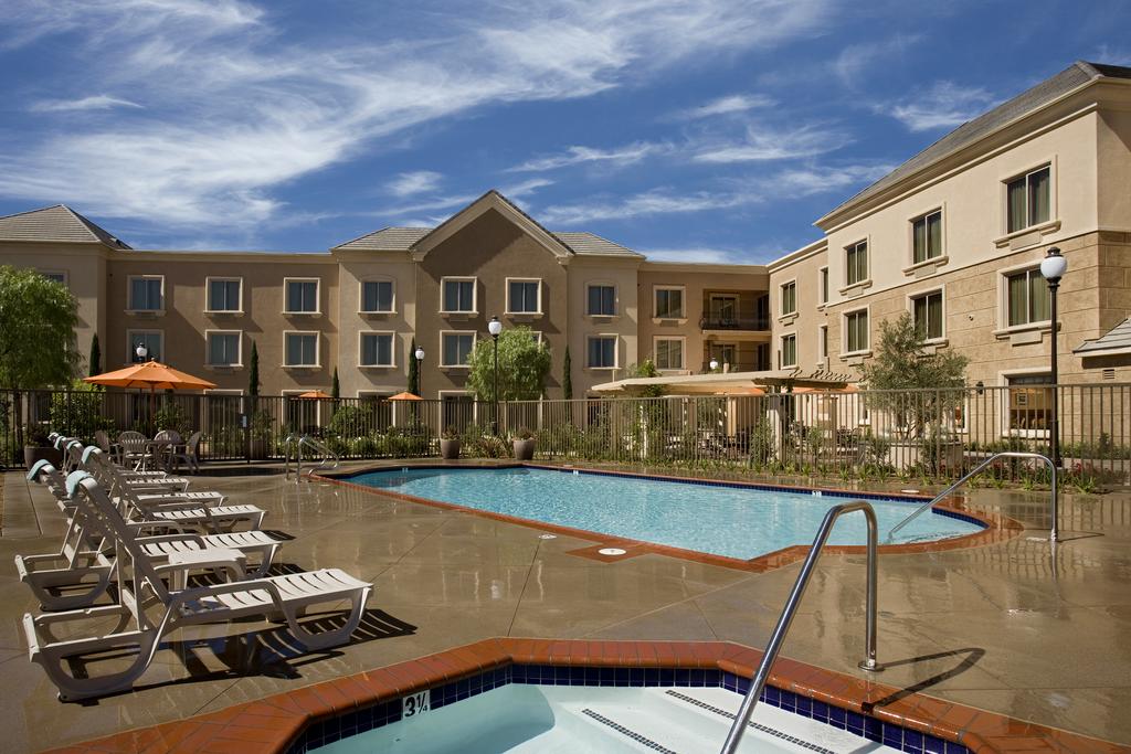 Ayres Hotel Chino Hills