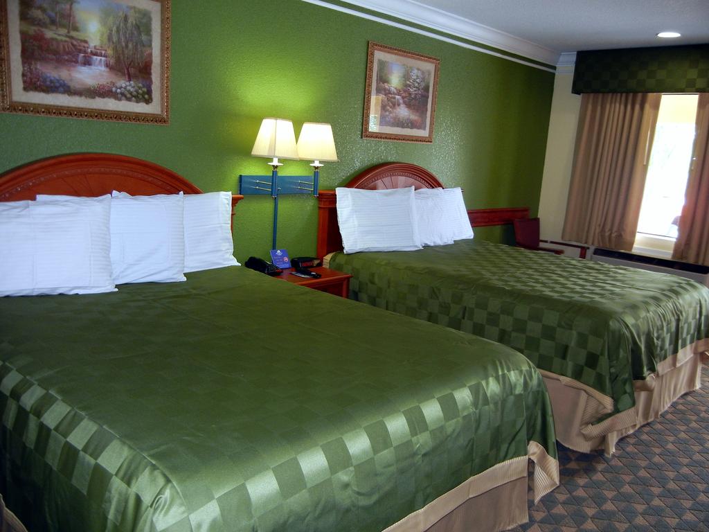 Americas Best Value Inn and Suites Alvin Houston