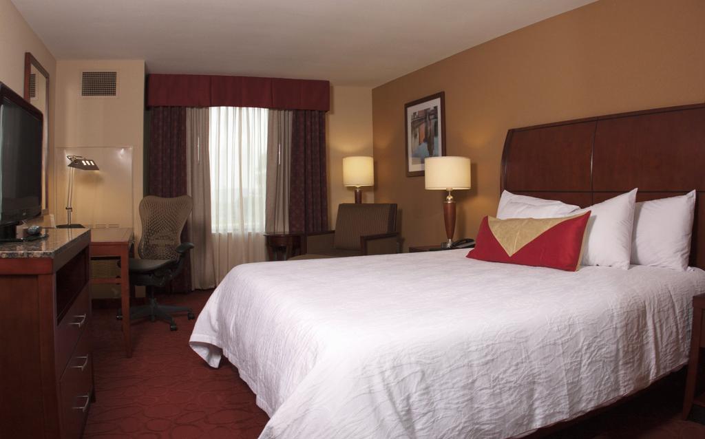 Hilton Garden Inn Milwaukee Airport