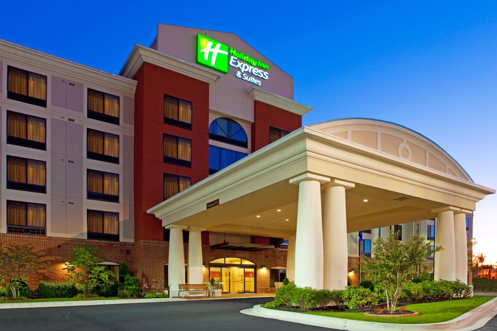 Holiday Inn Express Suites Washington DC NE