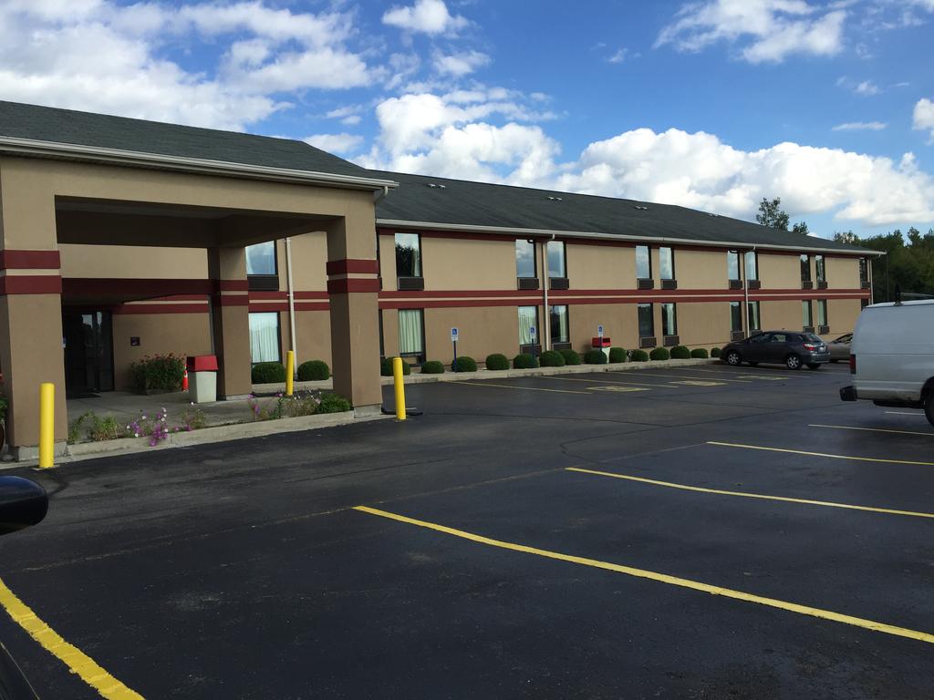 Baymont Inn and Suites Springfield