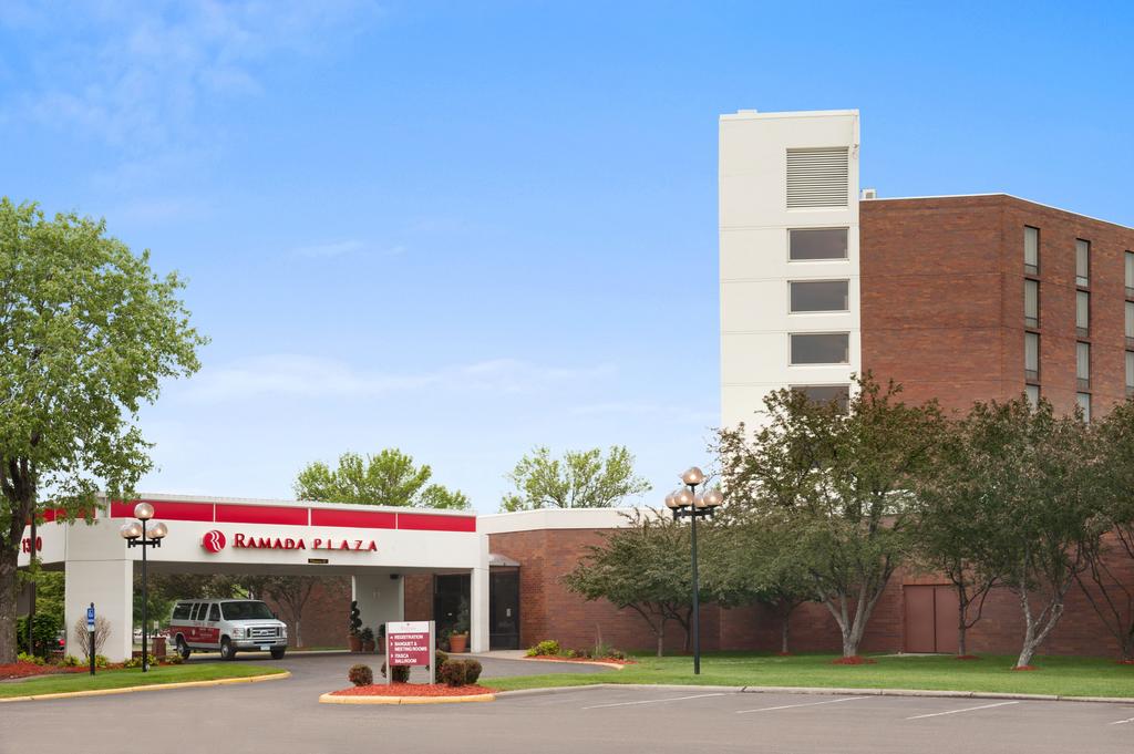 Ramada Plaza Minneapolis