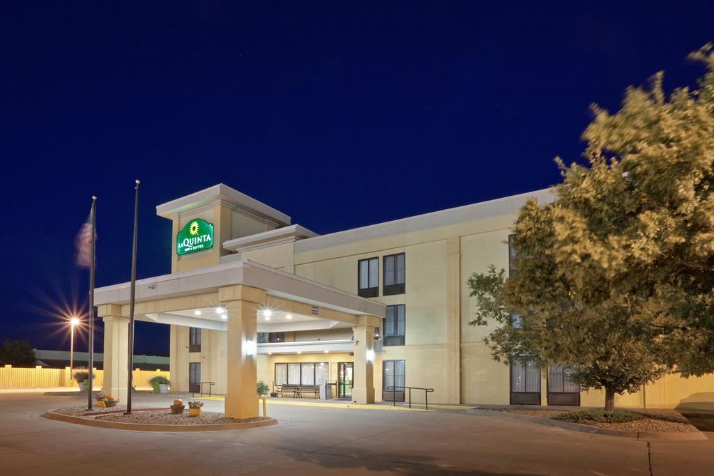 La Quinta Inn and Suites Salina