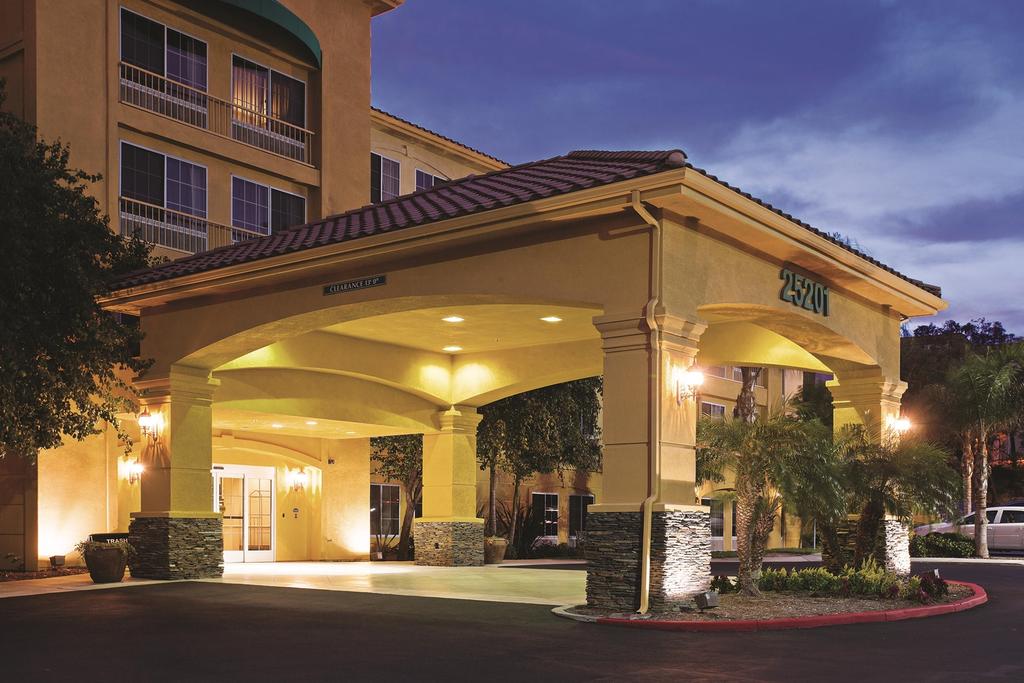 La Quinta Inn and Suites Santa Clarita - Valencia