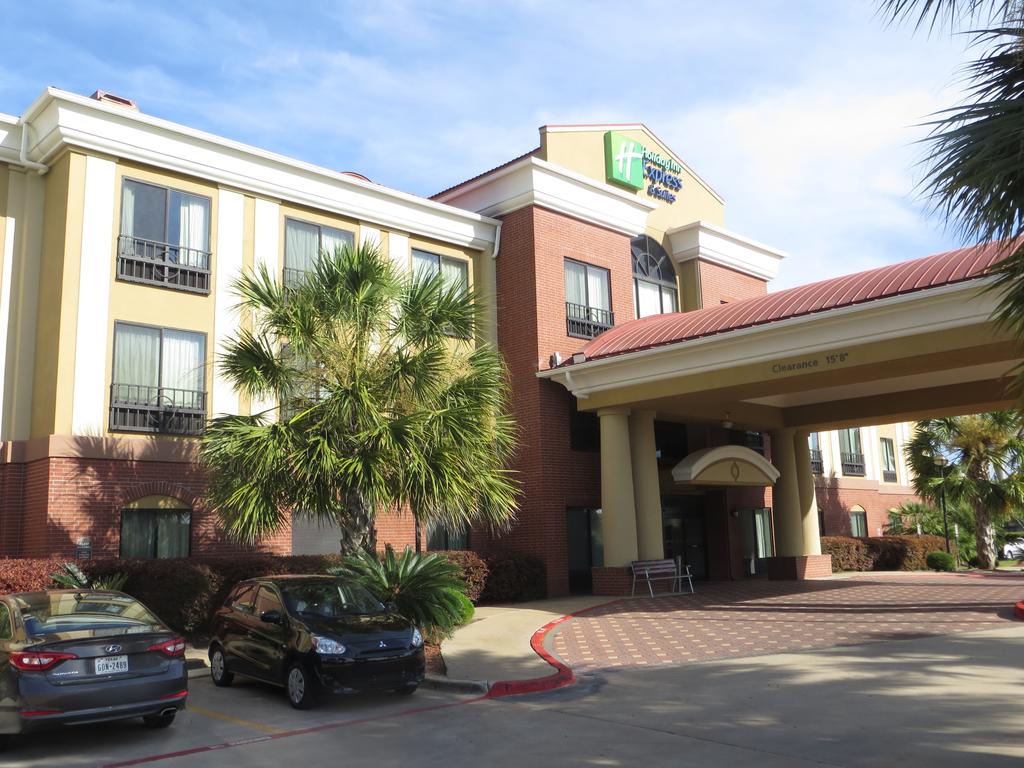 Holiday Inn Exp Stes Wharton