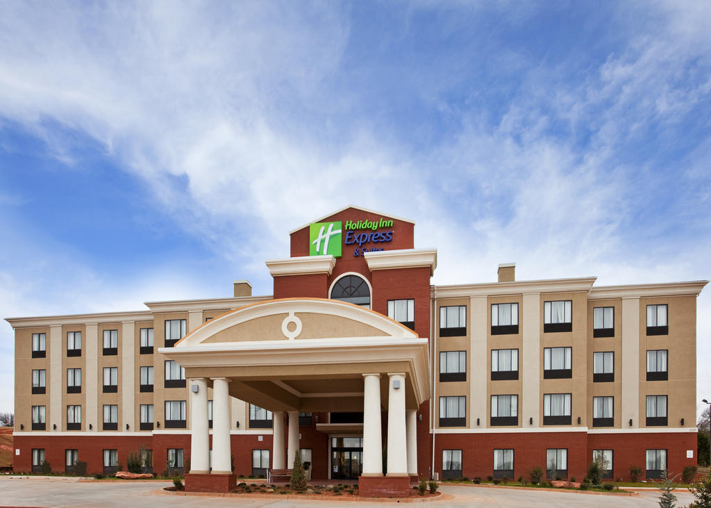 Holiday Inn Exp Stes Guthrie