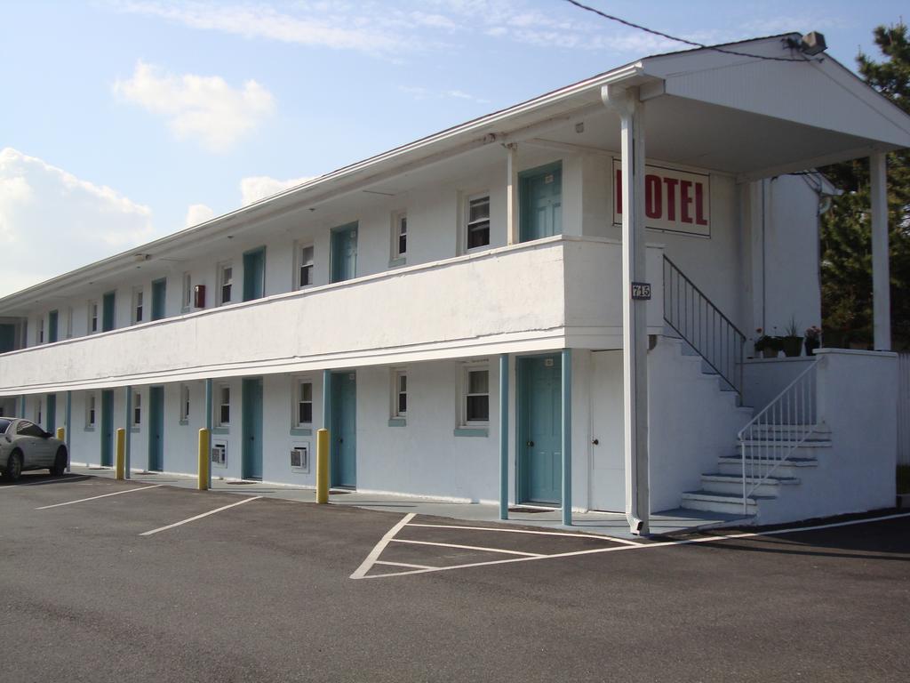 Budget Inn Motel Suites