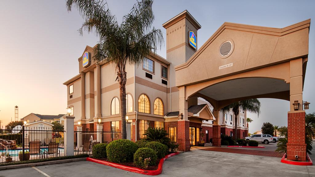 BEST WESTERN Mainland Inn and Suites