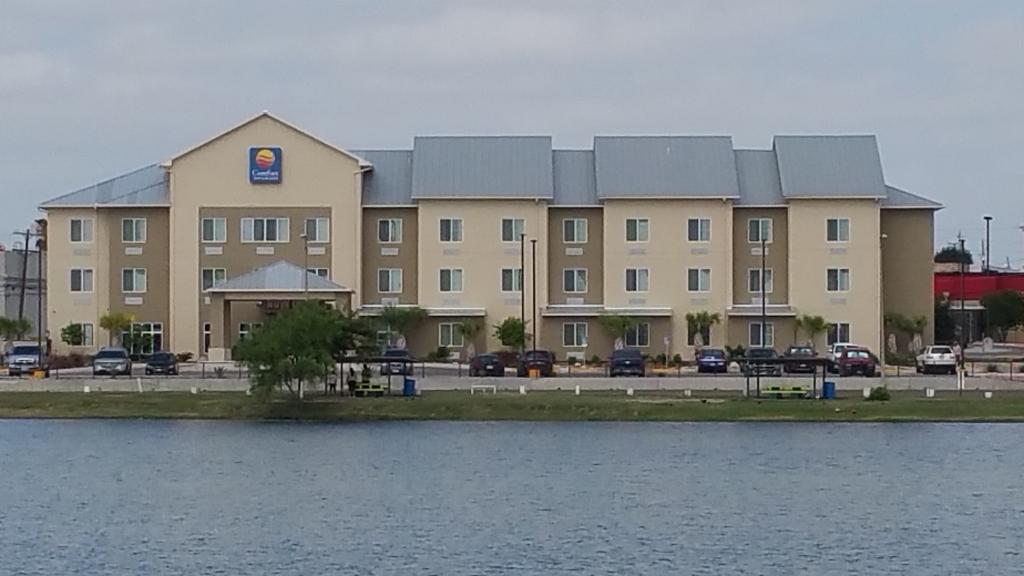 Comfort Inn and Suites