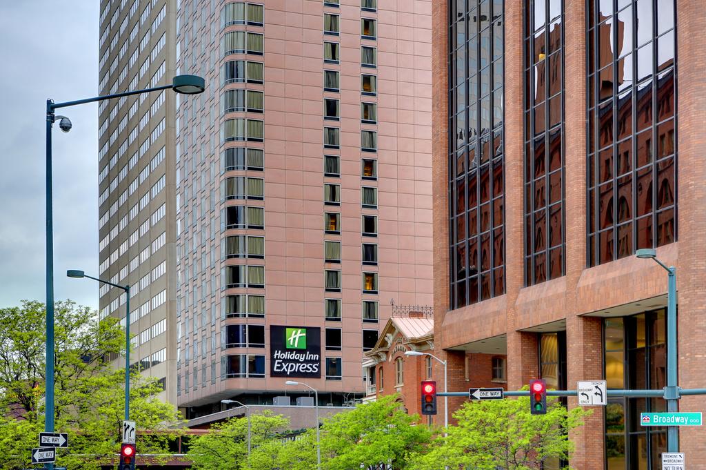 Holiday Inn Express Denver Downtown